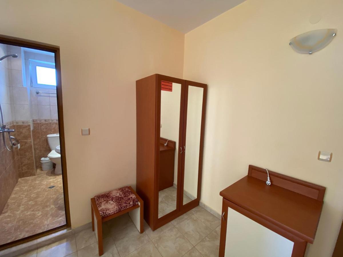Sunny Guest House Ravda Exterior foto